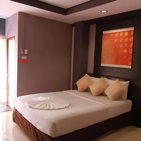 Grand Pinnacle Hotel