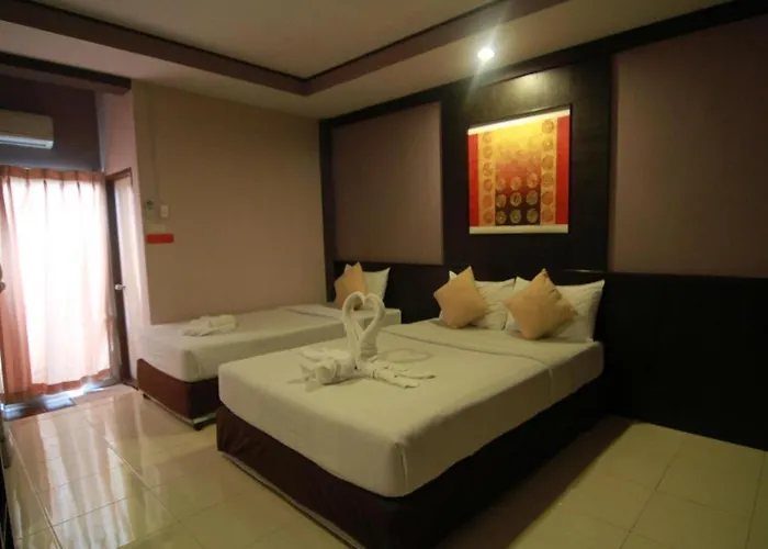 Grand Pinnacle Hotel