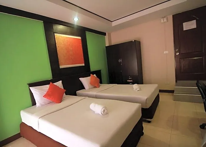 Grand Pinnacle Hotel